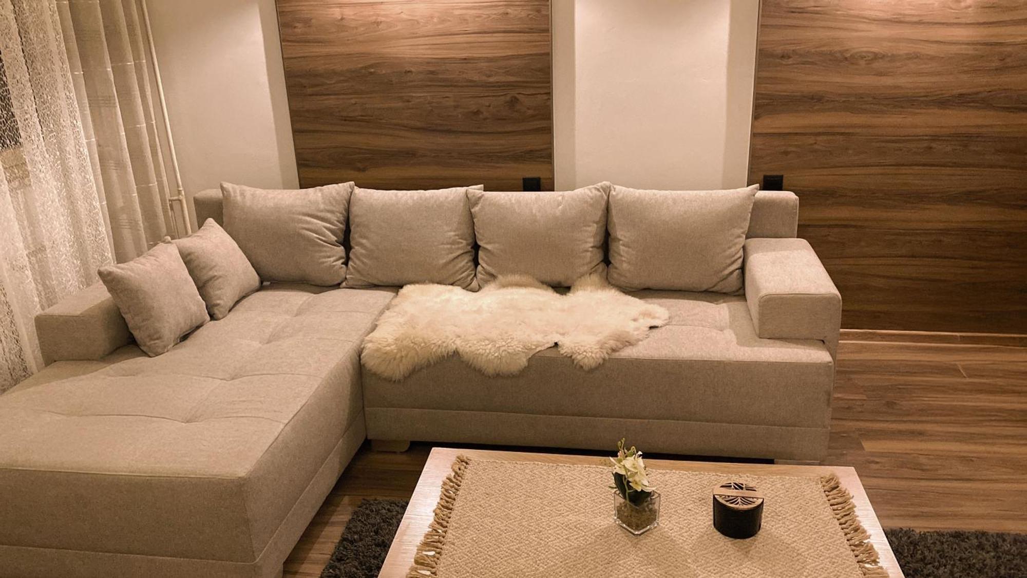 Bagi Apartment Raska